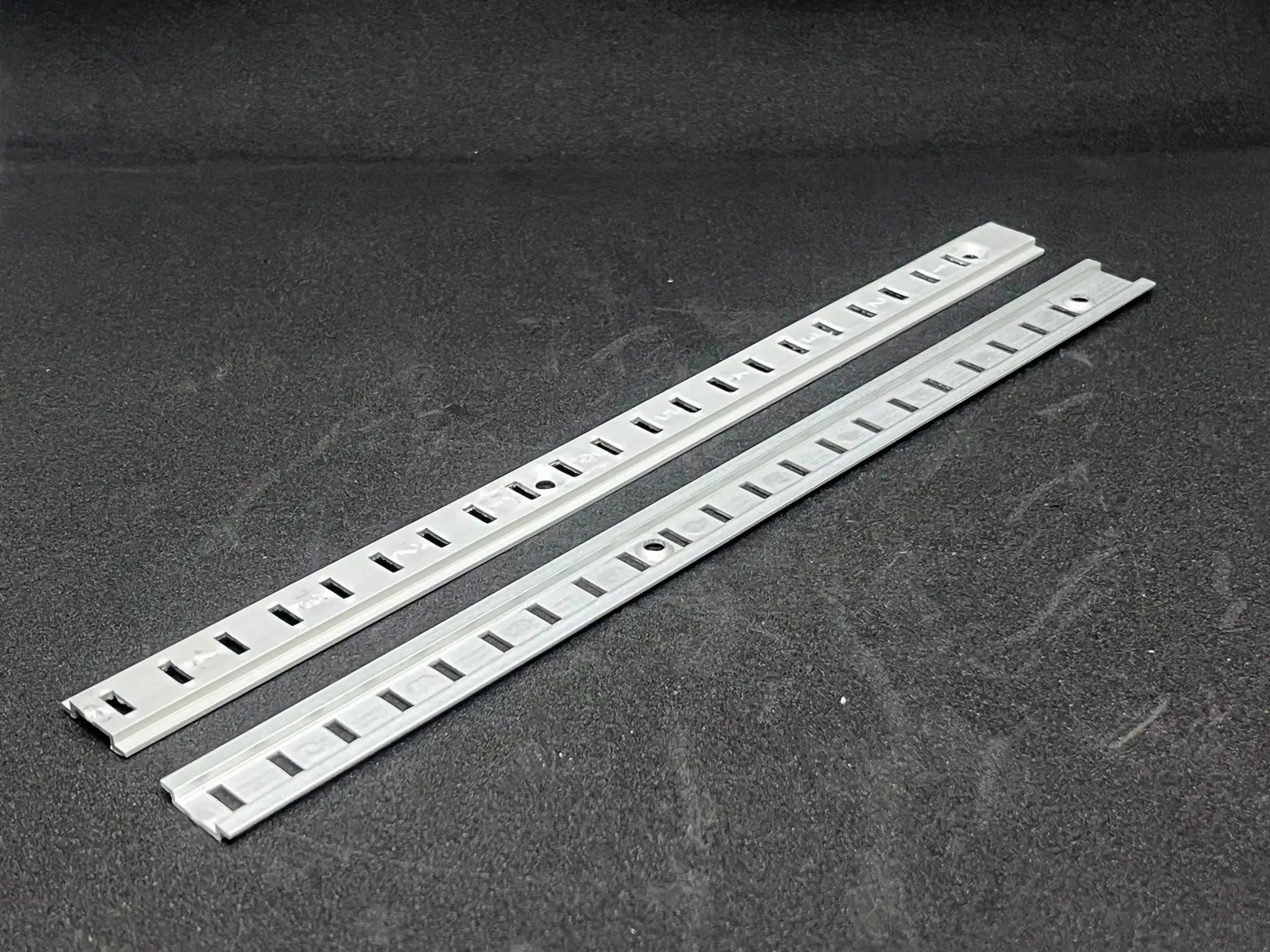 ALÜMİNYUM DİKME 120cm